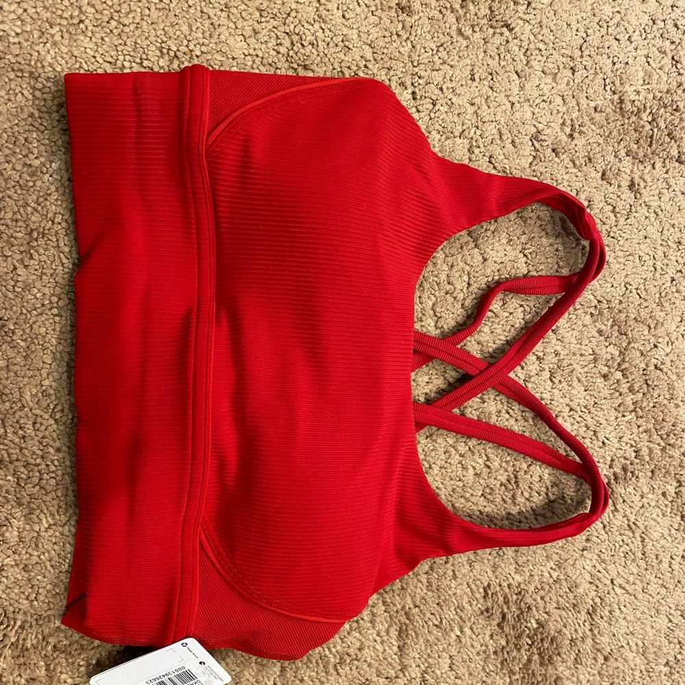 Size 6 NWT Lululemon long like energy bras Ribbed